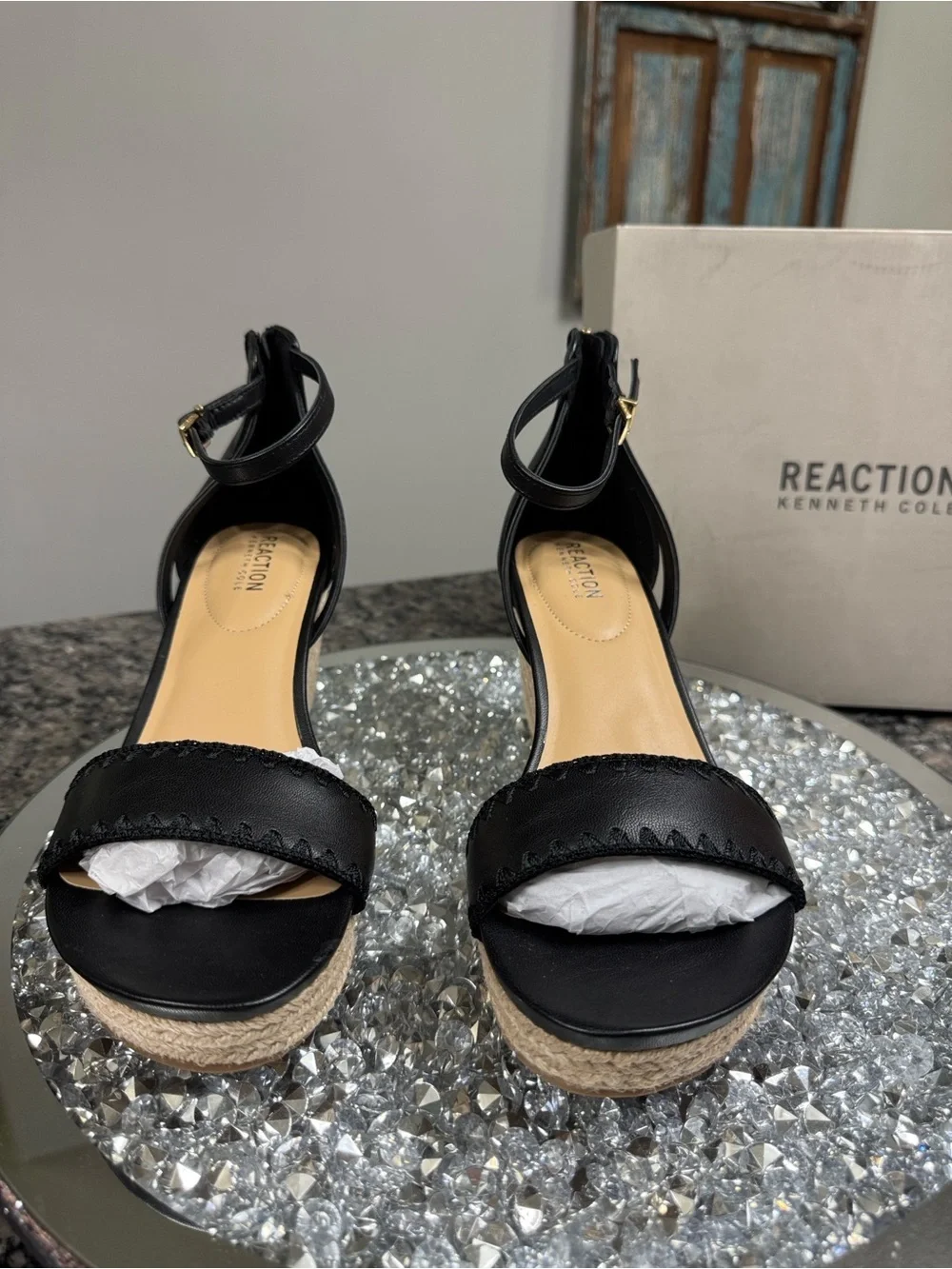 Reaction Kenneth Cole new box